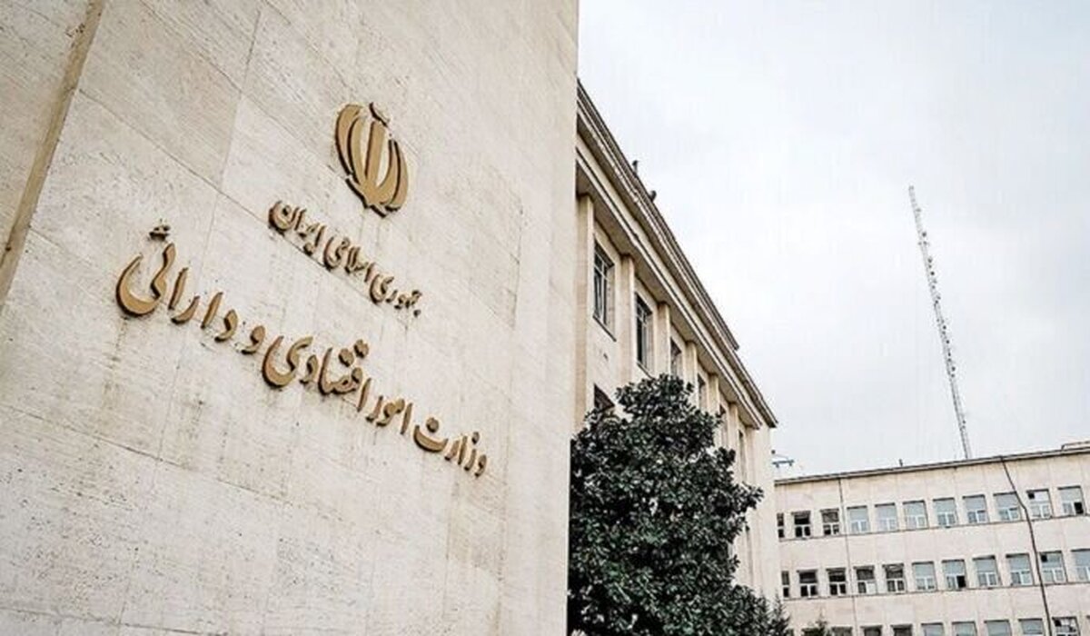 باشگاه خبرنگاران -از مدیریت گمرکات در جنگ تا تأمین مالی تولید/انتظار مجلس از وزارت اقتصاد