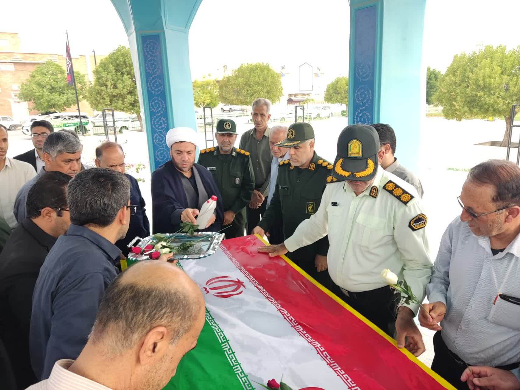غبارروبی و عطرافشانی