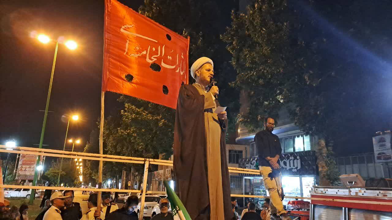 تجمع خونخواهی رهبر شهید انقلاب به سبک مردم انقلابی خوی تجمع خونخواهی رهبر شهید انقلاب به سبک مردم انقلابی خوی