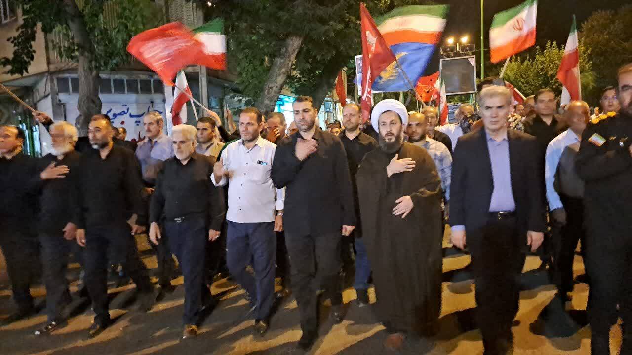 تجمع خونخواهی رهبر شهید انقلاب به سبک مردم انقلابی خوی تجمع خونخواهی رهبر شهید انقلاب به سبک مردم انقلابی خوی