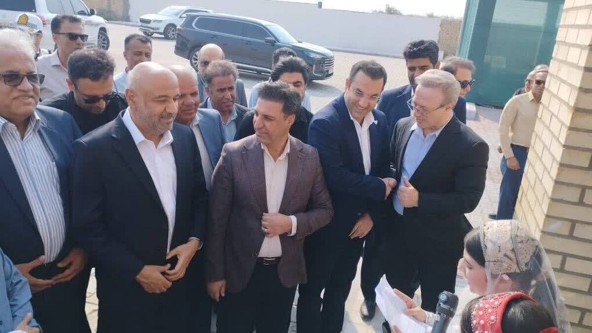 باشگاه خبرنگاران -وزیر تعاون برای سفری دو روزه وارد جنوب فارس شد/ افتتاح و بازدید از پروژه‌های مهر، لامرد و جهرم