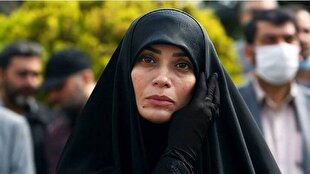 الهام چرخنده: دشمن تصور می‌کرد با شهادت آقایمان چراغ خیمه‌گاه حسینی خاموش می‌شود + فیلم