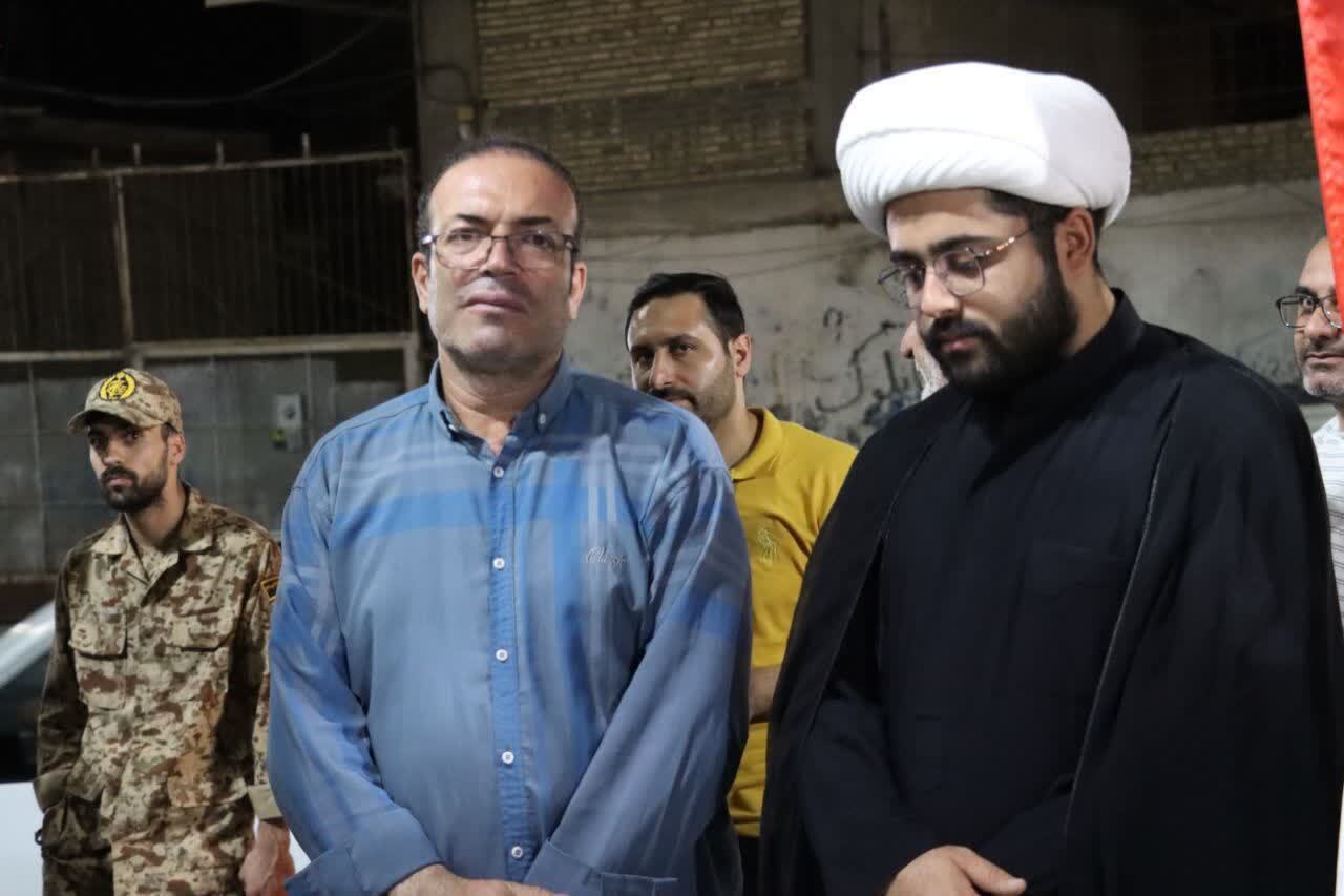 ایستادگی و مقاومت مردم انقلابی ماهدشت در قرارهای شبانه ایستادگی و مقاومت مردم انقلابی ماهدشت در قرارهای شبانه