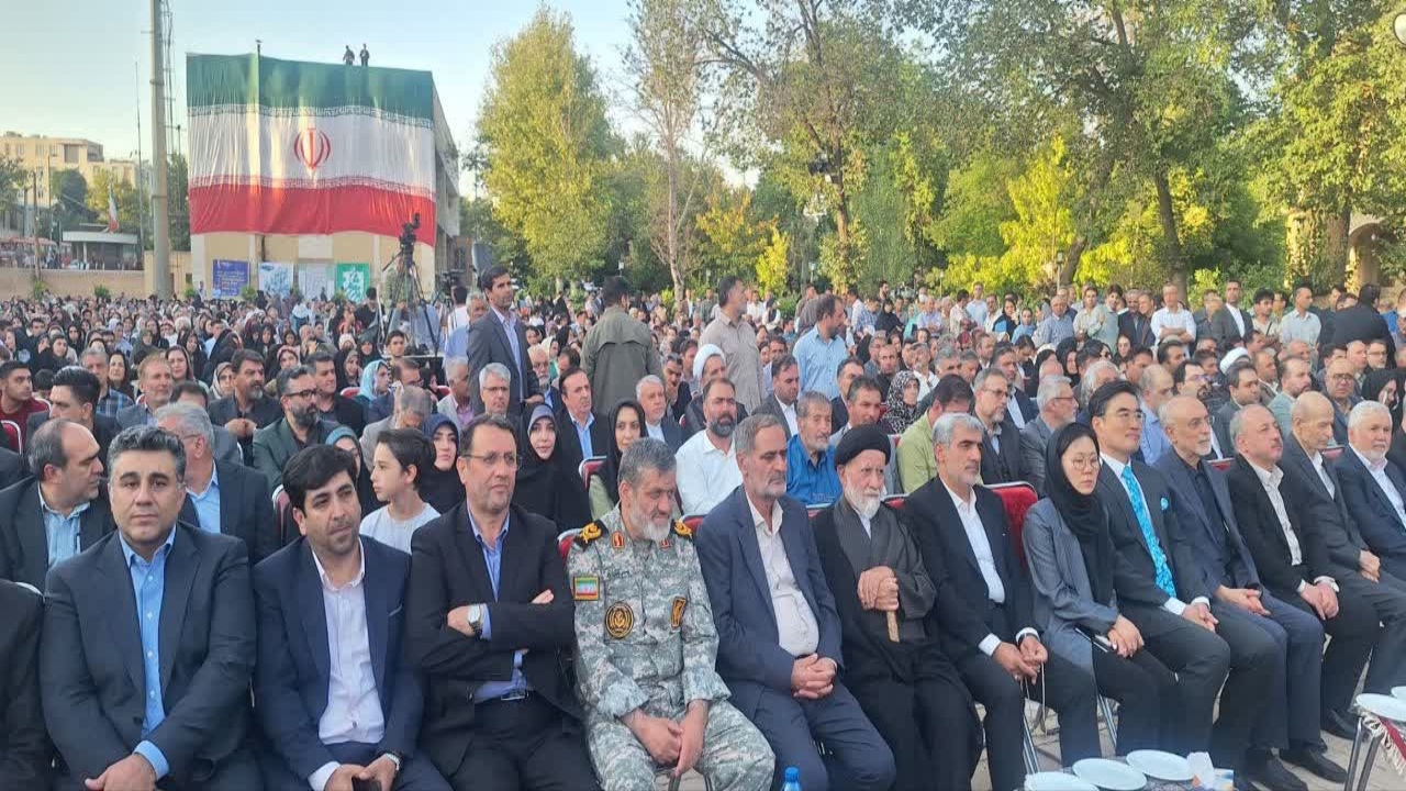 مراسم گرامیداشت روز قزوین از لنز دوربین شهروندخبرنگار