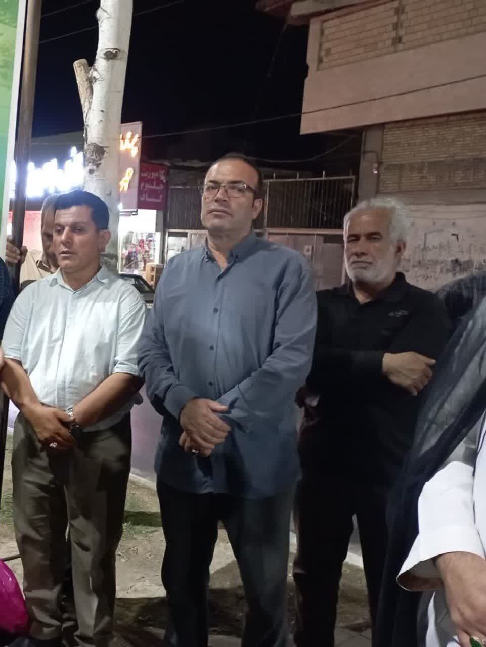 نمایی از تجمعات غرور آفرین ماهدشتیها در میدان مقاومت نمایی از تجمعات غرور آفرین ماهدشتیها در میدان مقاومت
