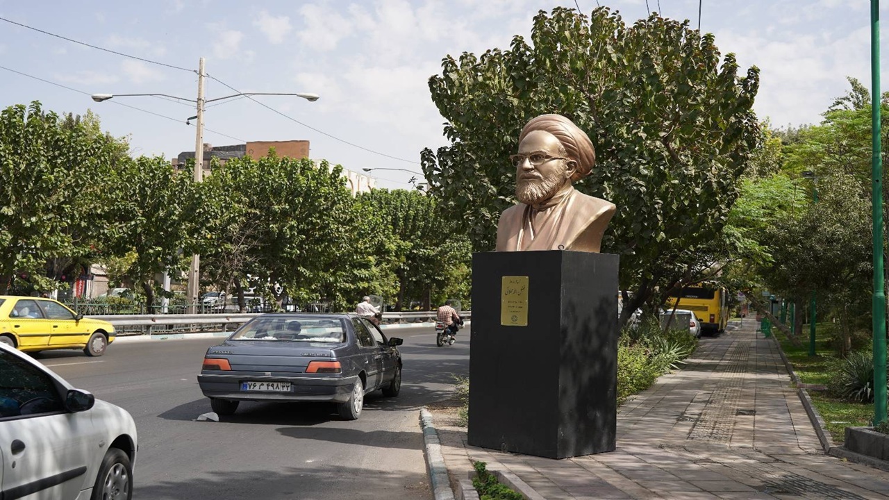 نور، رنگ و المان؛ مثلث تحول سیمای شهری منطقه ۱۴