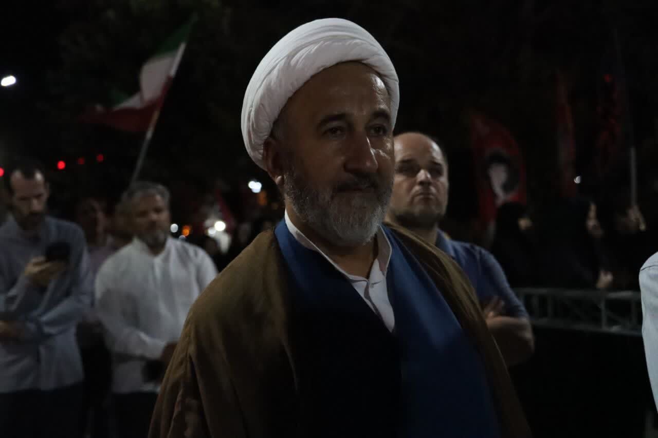 حضور حماسی مردم ماهدشت در میدان اقتدار و مقاومت حضور حماسی مردم ماهدشت در میدان اقتدار و مقاومت