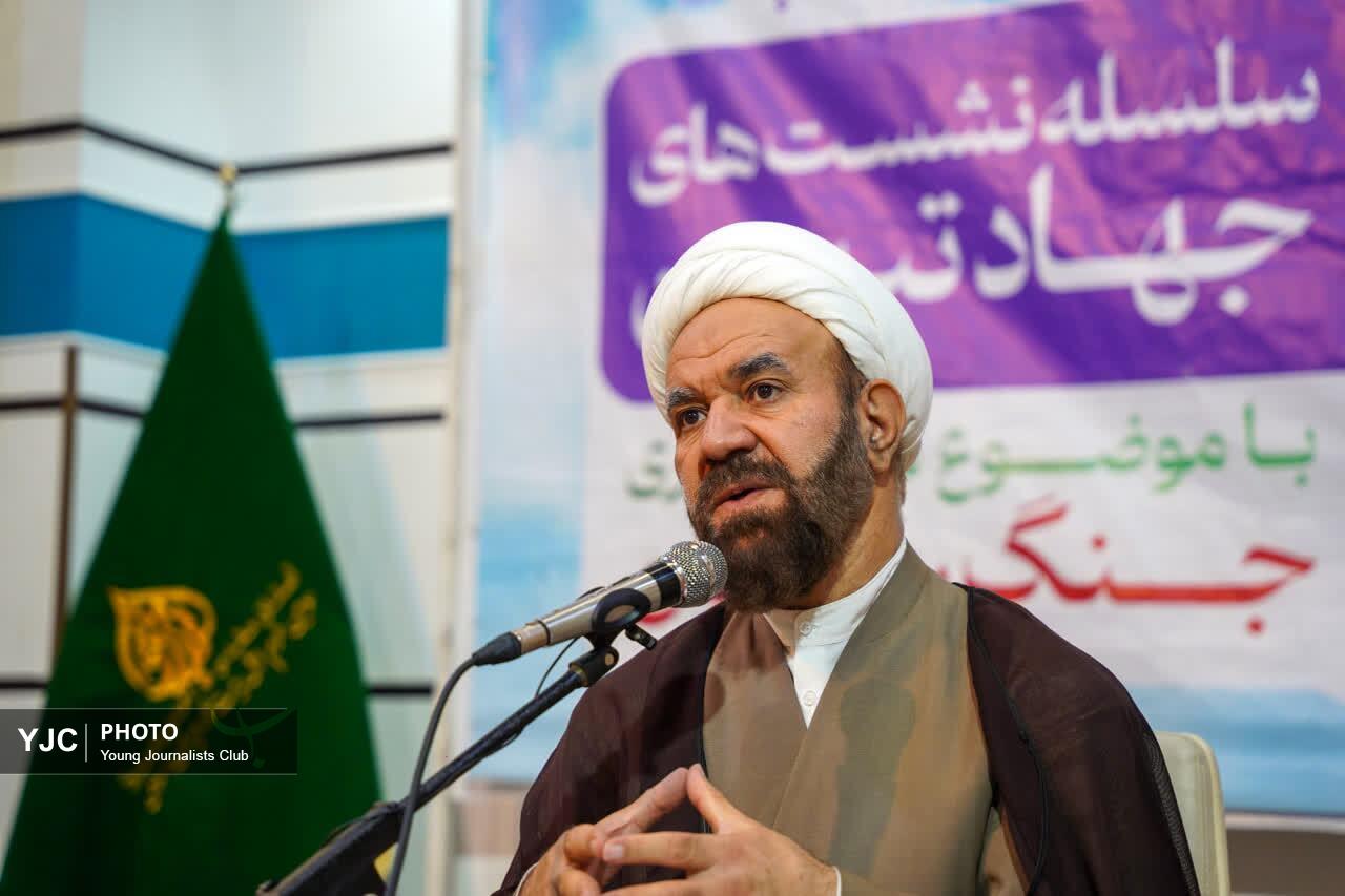 جهاد تبیین، راه مقابله با خودباختگی فرهنگی است