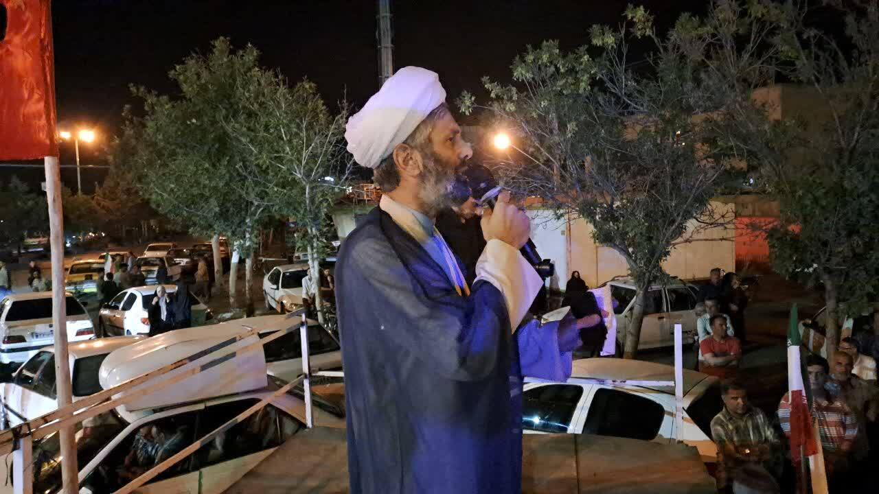 صحنه حماسی از حضور مردم خوی در میدان مقاومت
