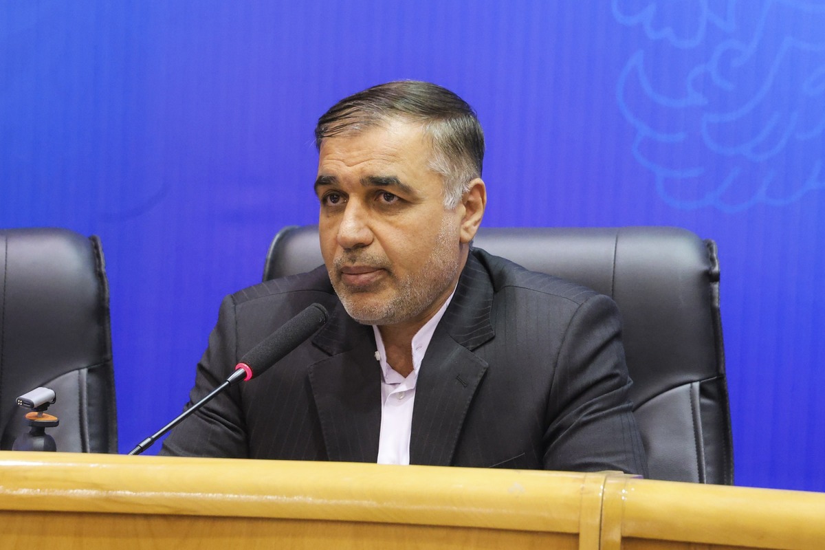 باشگاه خبرنگاران -مدیریت فارس با رویکرد کارشناسی در مسیر خود ادامه دارد