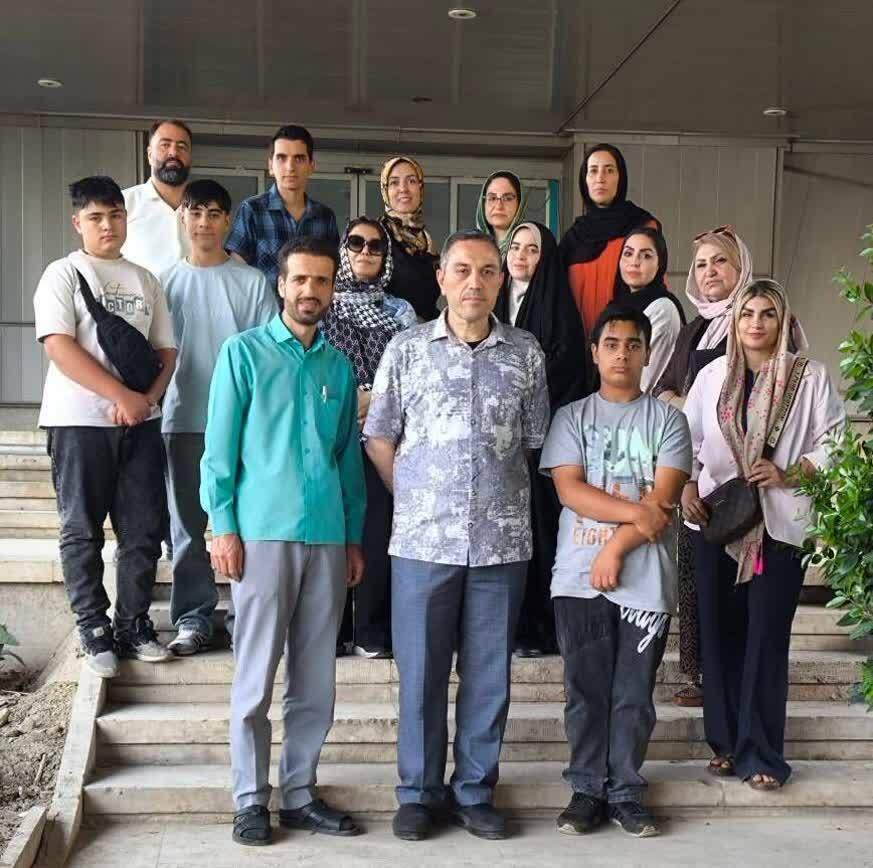 نمایی از باغ کتاب تهران نمایی از باغ کتاب تهران
