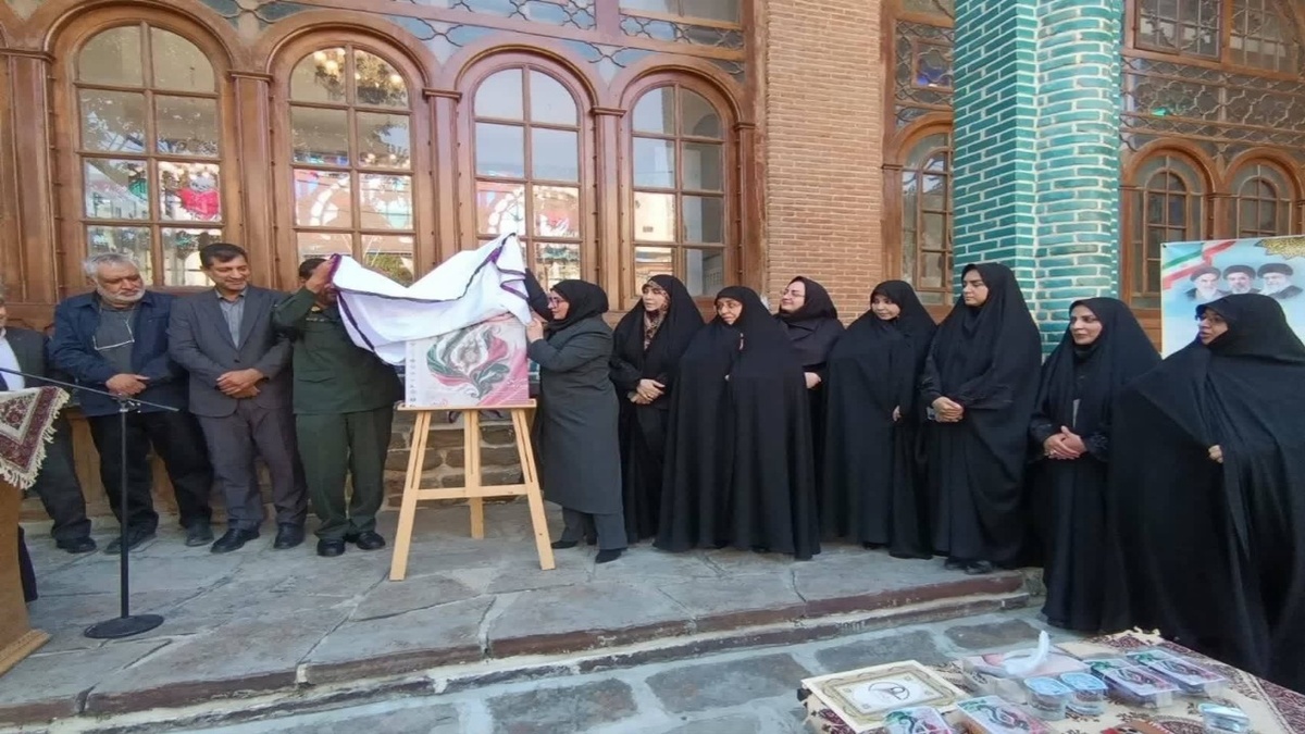 باشگاه خبرنگاران -رونمایی از پوستر جشنواره ملی «ایران‌دخت» در ارومیه/ صفری: لباس‌های سنتی اقوام الگوی پوشش اصیل و جذاب است