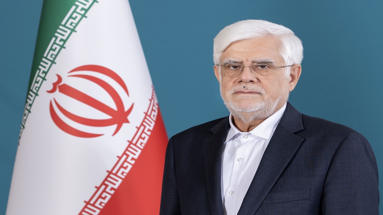 سفر معاون اول رئیس جمهور به قم/ از افتتاح کارخانه تا شرکت در کارگروه زیارت