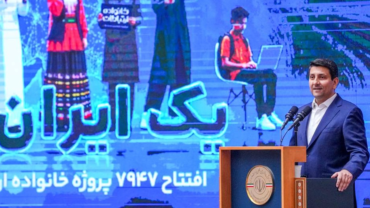 از حق مردم در برخورداری از اینترنت پایدار کوتاه نمی‌آییم/ برای ارتباطات پایدار، انرژی هم باید پایدار باشد