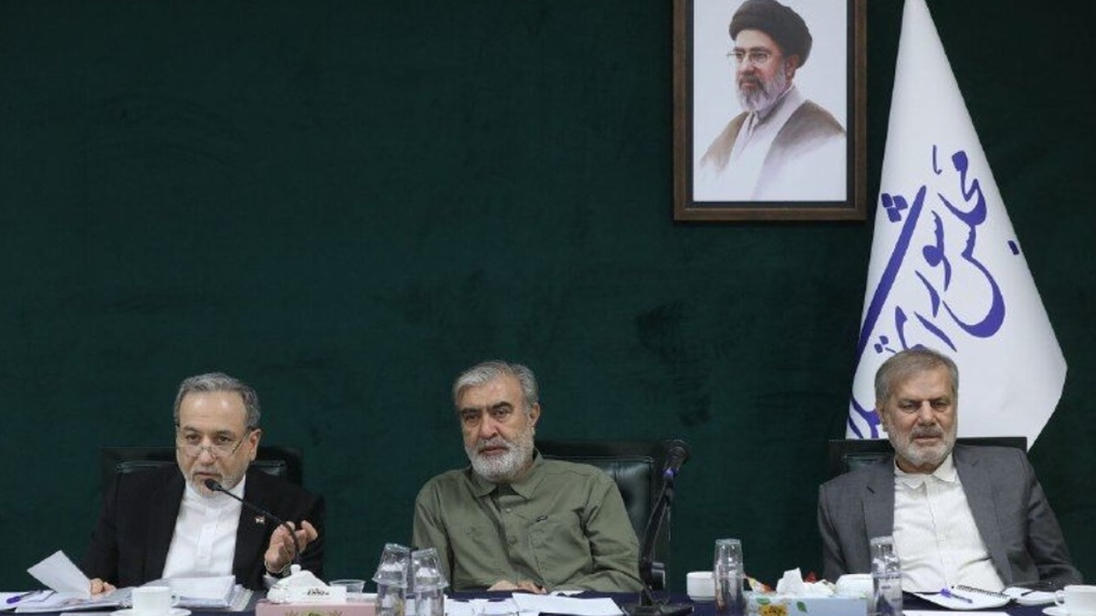 باشگاه خبرنگاران -حضور عراقچی در کمیسیون امنیت ملی مجلس/ تعامل مجلس و دولت در طرح مدیریت تنگه هرمز