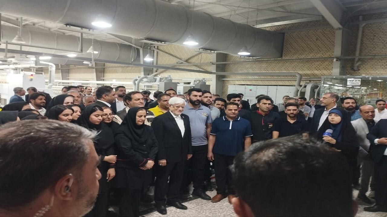 بزرگترین واحد ریسندگی نخ های تخصصی در قم با سرمایه گذاری ۴ همتی به بهره برداری رسید