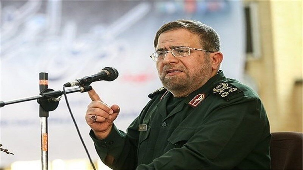 سرلشکر ایزدی: نیرو‌های مسلح اشراف کامل بر تنگه هرمز دارند