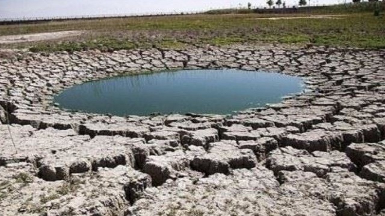 گرد و غبار و فرونشست، حاصل کسری ۲ میلیارد مترمکعبی آب در قم