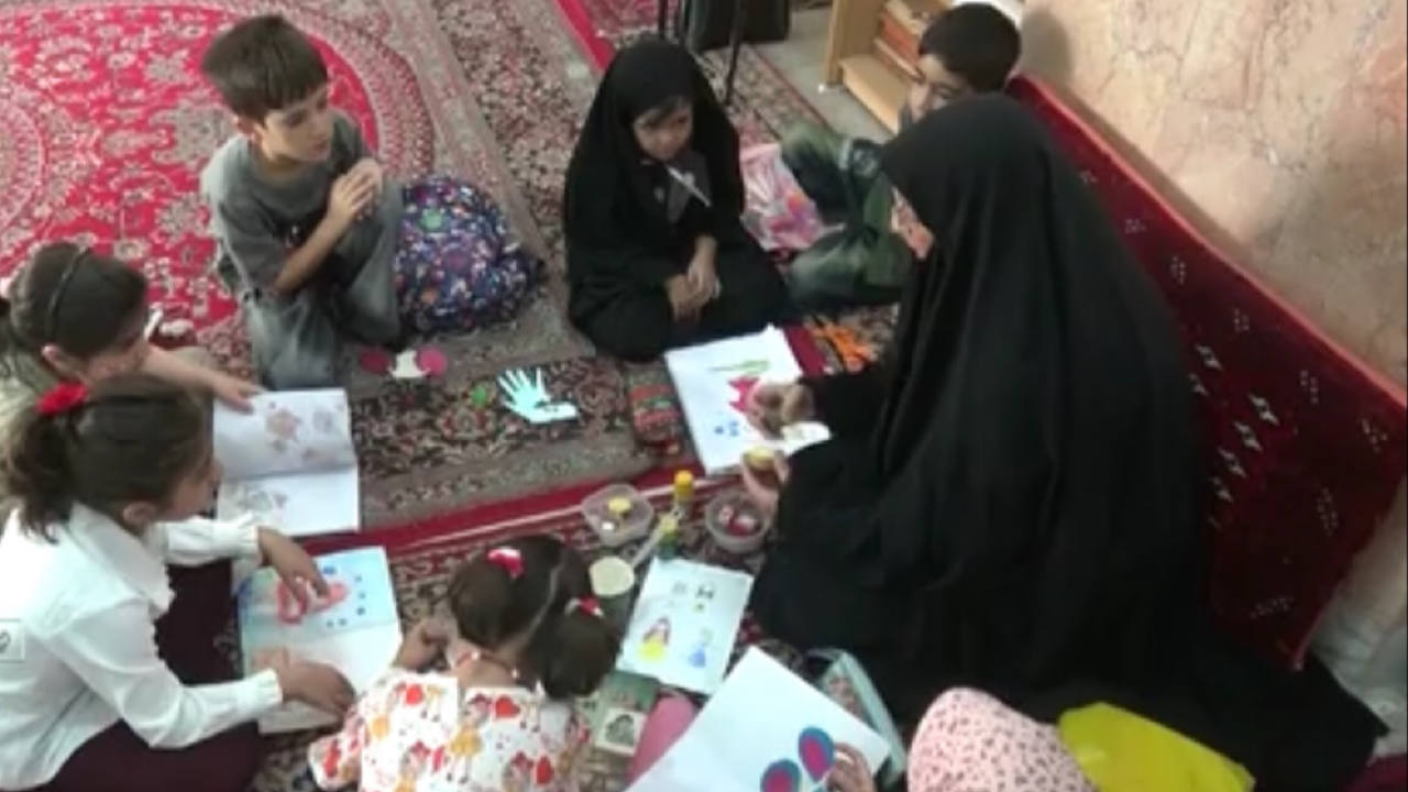 از حفظ قرآن تا خلق هنر؛ روایت تابستانی که در مساجد می‌گذرد