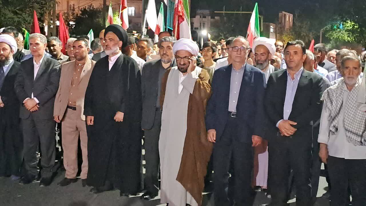 تجمع مردم خوی در ایستگاه اقتدار و مقاومت تجمع مردم خوی در ایستگاه اقتدار و مقاومت