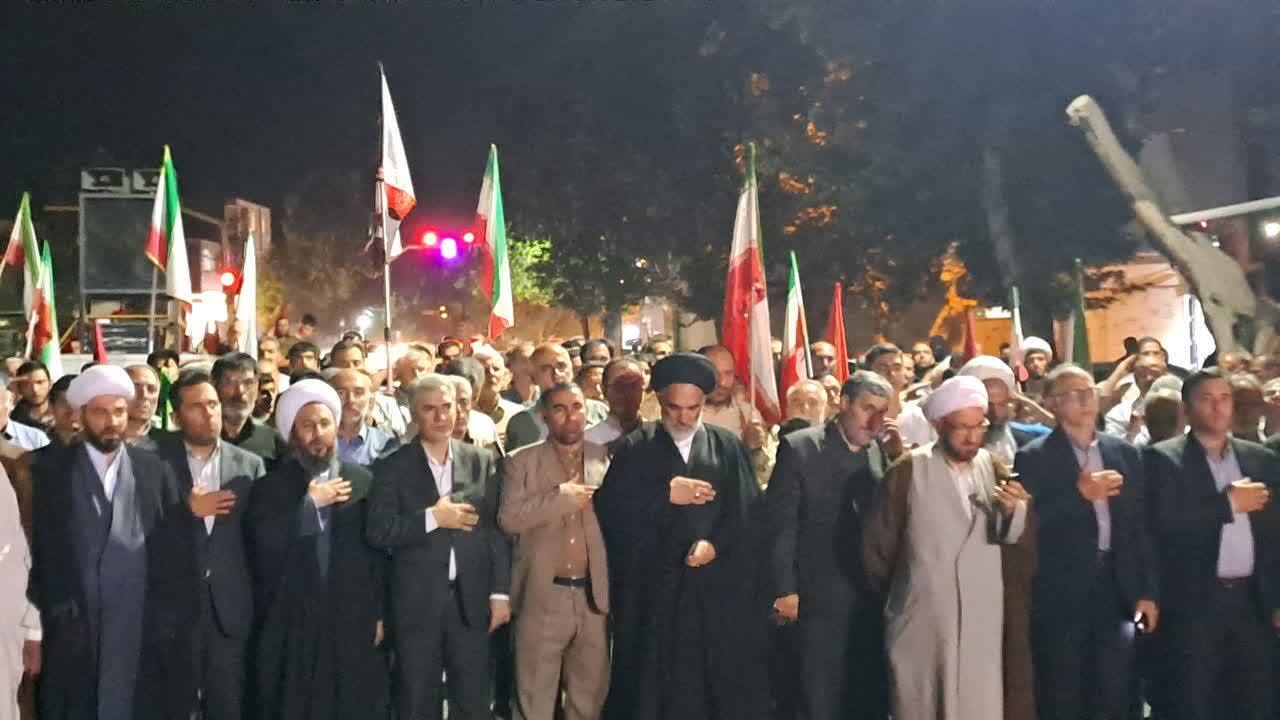 تجمع مردم خوی در ایستگاه اقتدار و مقاومت تجمع مردم خوی در ایستگاه اقتدار و مقاومت