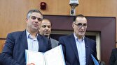 تبادل تفاهم‌نامه واگذاری هزار و ۷۰ قطعه زمین به خانواده‌های شهدای واجد شرایط در استان مرکزی