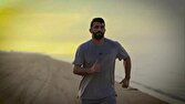 لحظاتی از تمرینات حسن یزدانی در ساحل دریای خزر + فیلم