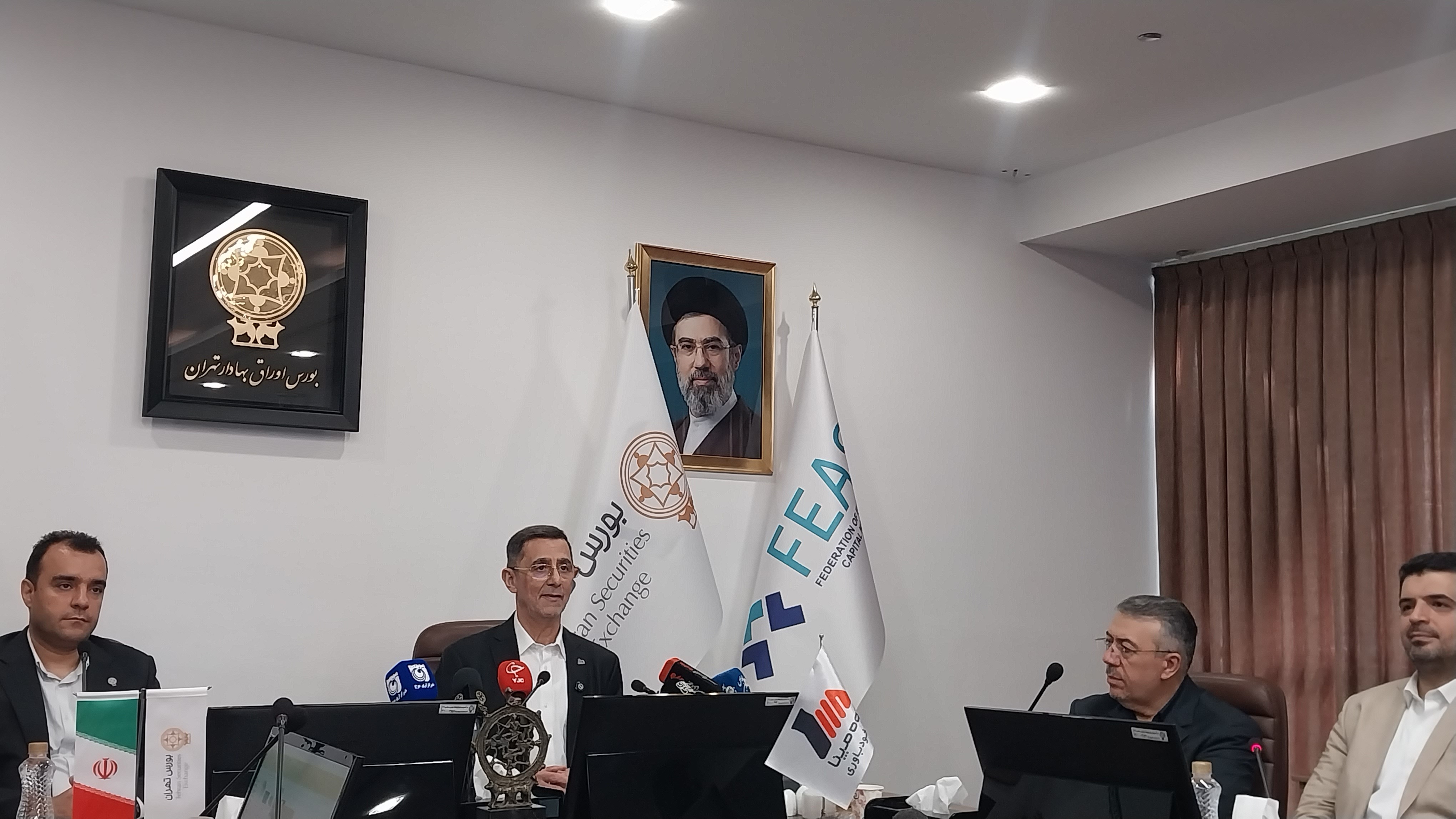 ظرفیت نصب‌شده نیروگاه‌های بادی مپنا ۱۷۵ مگاوات و ظرفیت خورشیدی ۱۷۱ مگاوات است