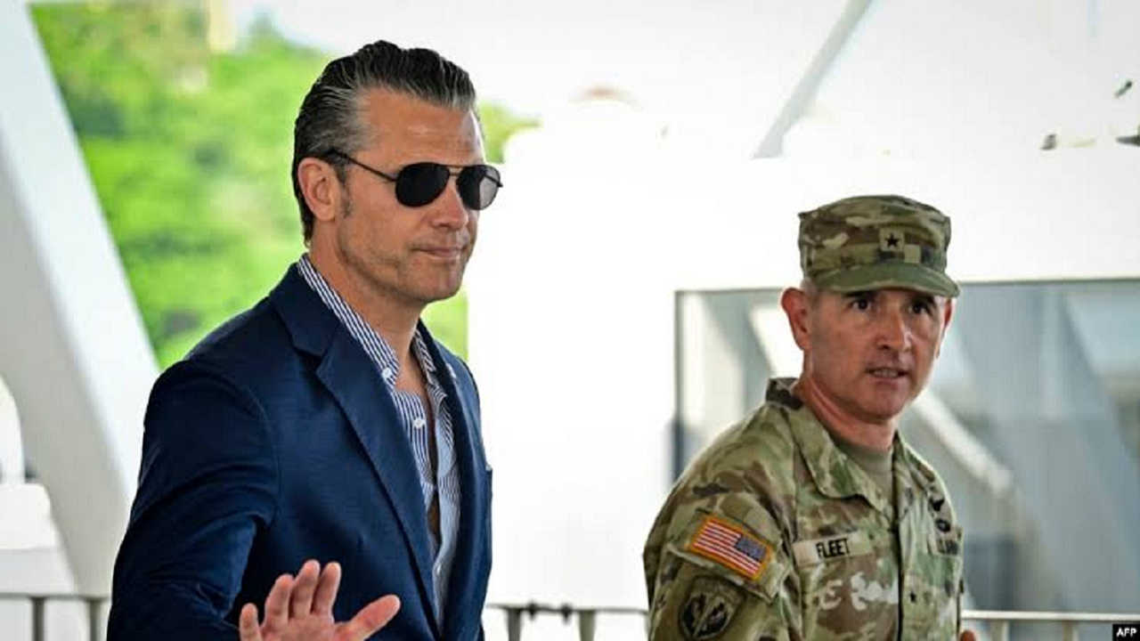 سی‌ان‌ان: هگست خلبانانی را که هواپیمایشان در ایران سرنگون شده بود، مجبور به حضور در رسانه‌ها کرد