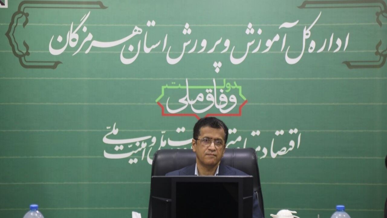 هیچ دانش‌آموز استثنایی نباید از چرخه تعلیم و تربیت خارج شود