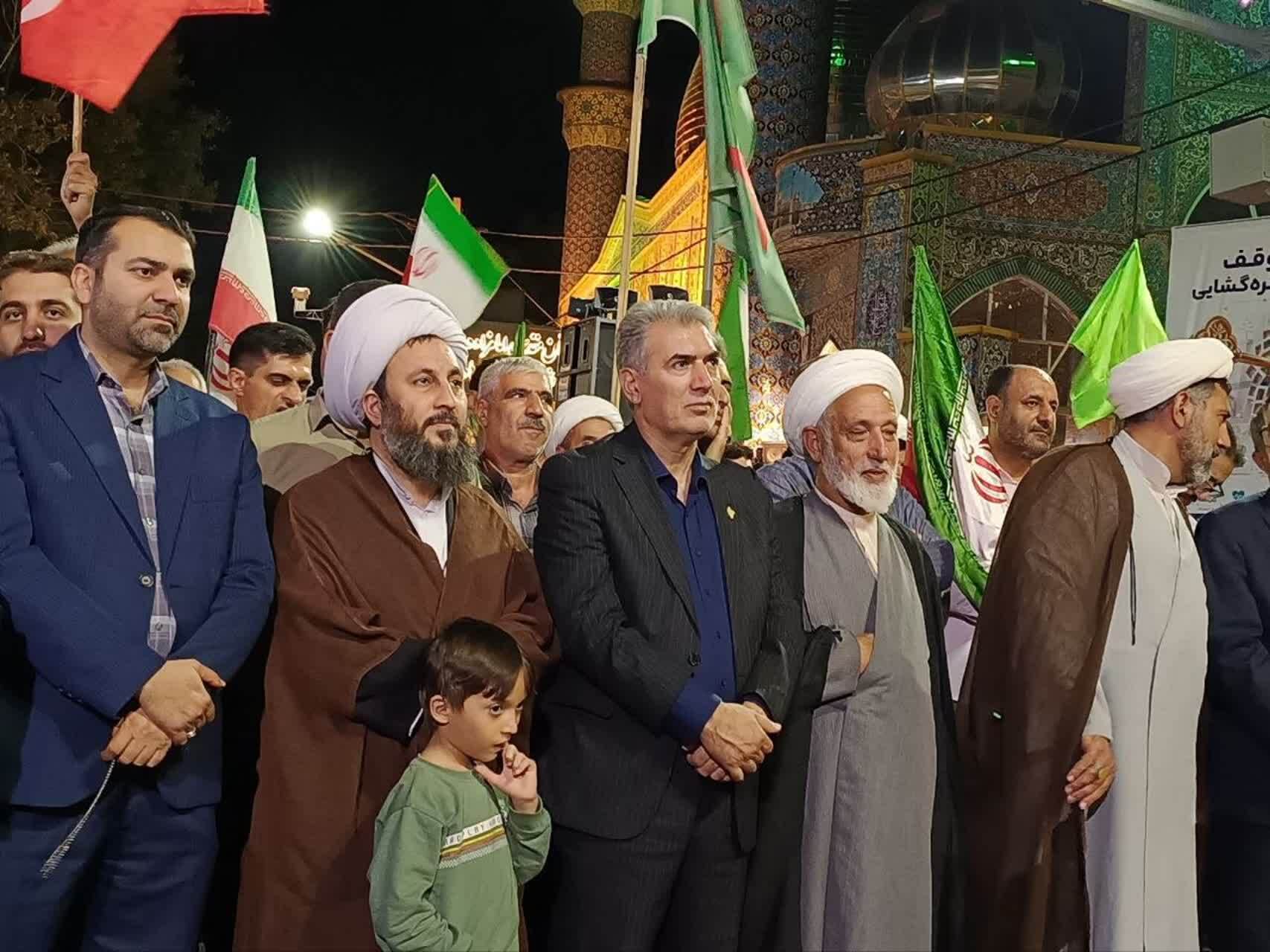 حضور با صلابت مردم انقلابی خوی در میدان مقاومت حضور با صلابت مردم انقلابی خوی در میدان مقاومت