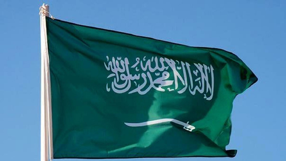 جنگنده اف ۱۵ زیر خنجر یمن + فیلم