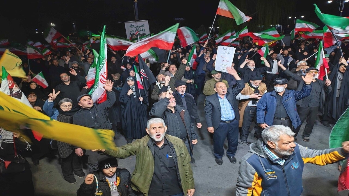 باشگاه خبرنگاران -قدردانی رئیس مجمع تشخیص مصلحت نظام از ۲۰۰ روز حضور در خیابان و مجاهدت در تنگه هرمز