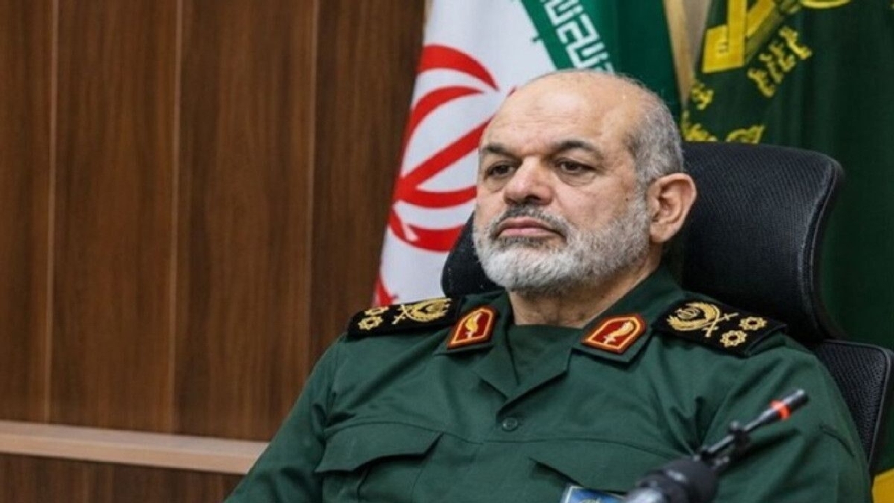 سرلشکر وحیدی: تداوم حضور آگاهانه تنها راه پیروزی نهایی در جنگ است
