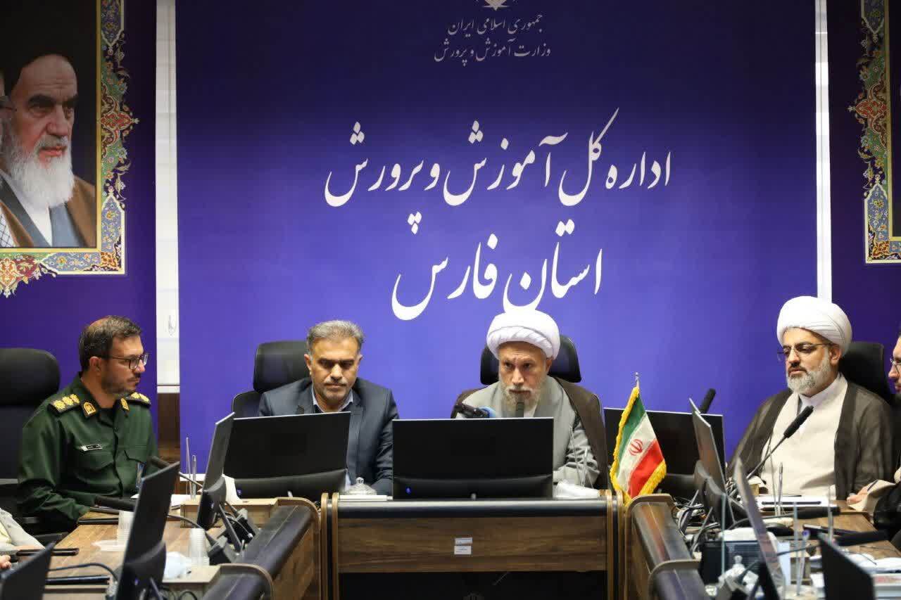 آغاز سال تحصیلی با حضور یک میلیون دانش‌آموز در فارس/ لزوم مقابله با بازماندگی از تحصیل