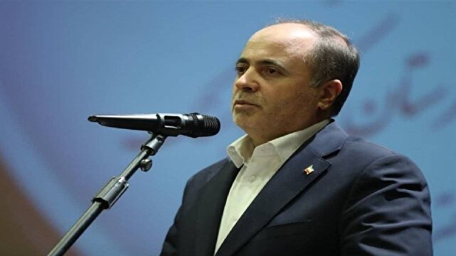 با وجود طراحی دشمنان برای ایجاد کمبود مواد غذایی، کالاهای اساسی به وفور در کشور تأمین شد