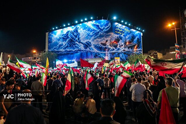 بررسی جامع: دویست شب حضور در میدان؛ انقلاب هنوز حماسه می‌آفریند | باشگاه خبرنگاران جوان - کد 7c08