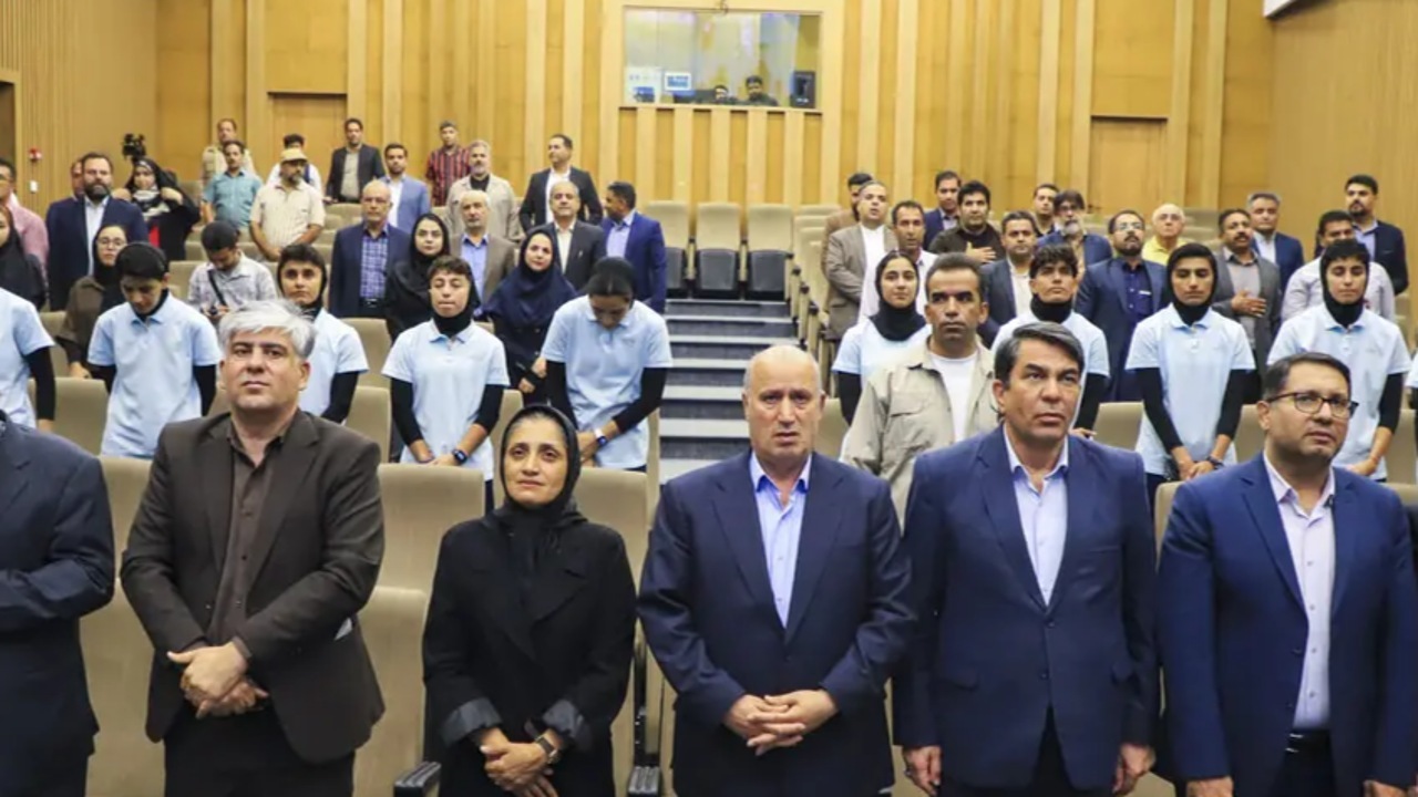 وقتی فوتبال، روایت ایران می&zwnj;شود