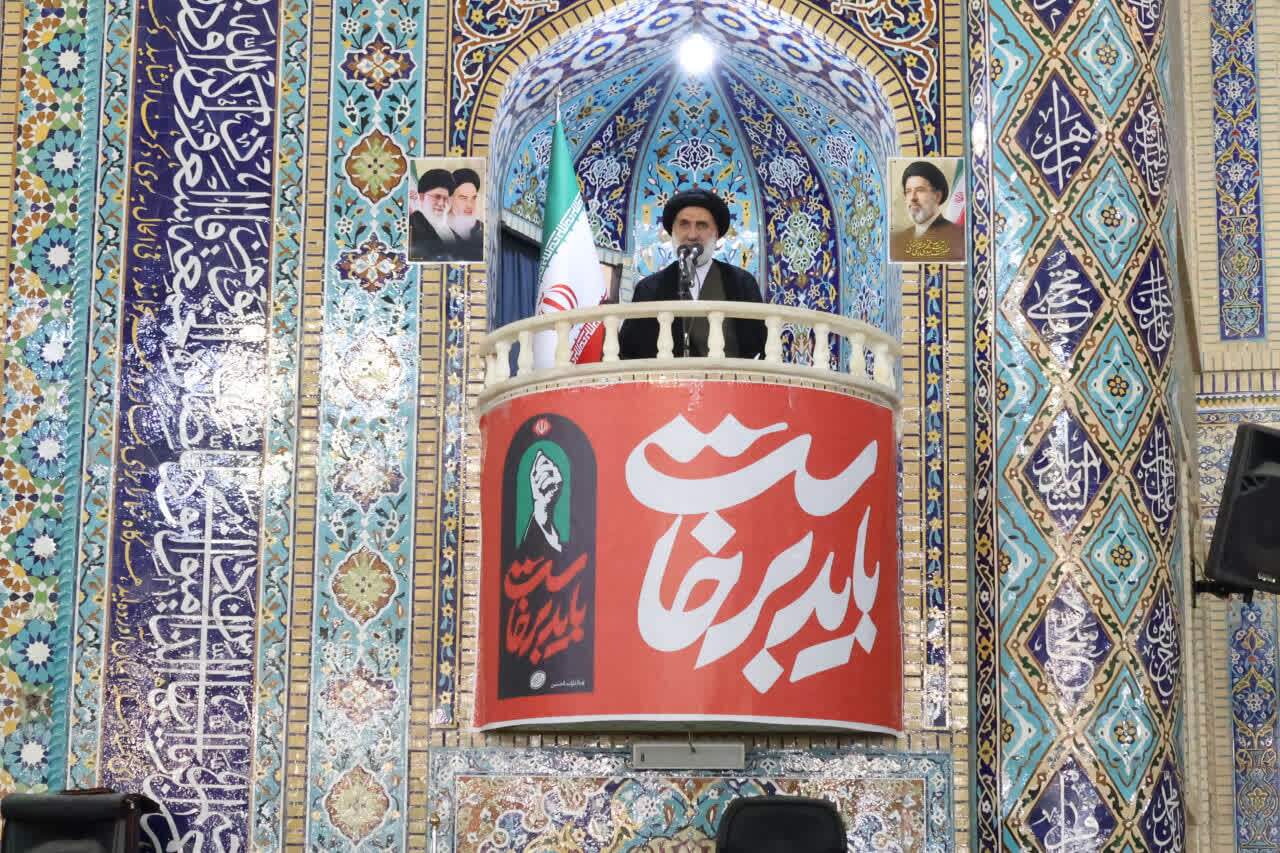 تقویت وحدت و ایستادگی در سه جبهه نظامی، اقتصادی و دیپلماسی