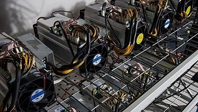 ماینرهای غیرمجاز زیر تیغ وزارت نیرو؛ مجازات استخراج غیرمجاز سنگین‌تر می‌شود