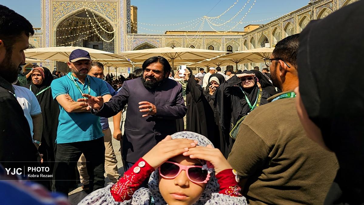 بارگاه مطهر امام رضا (ع) در روز میلاد امام حسن عسکری (ع)