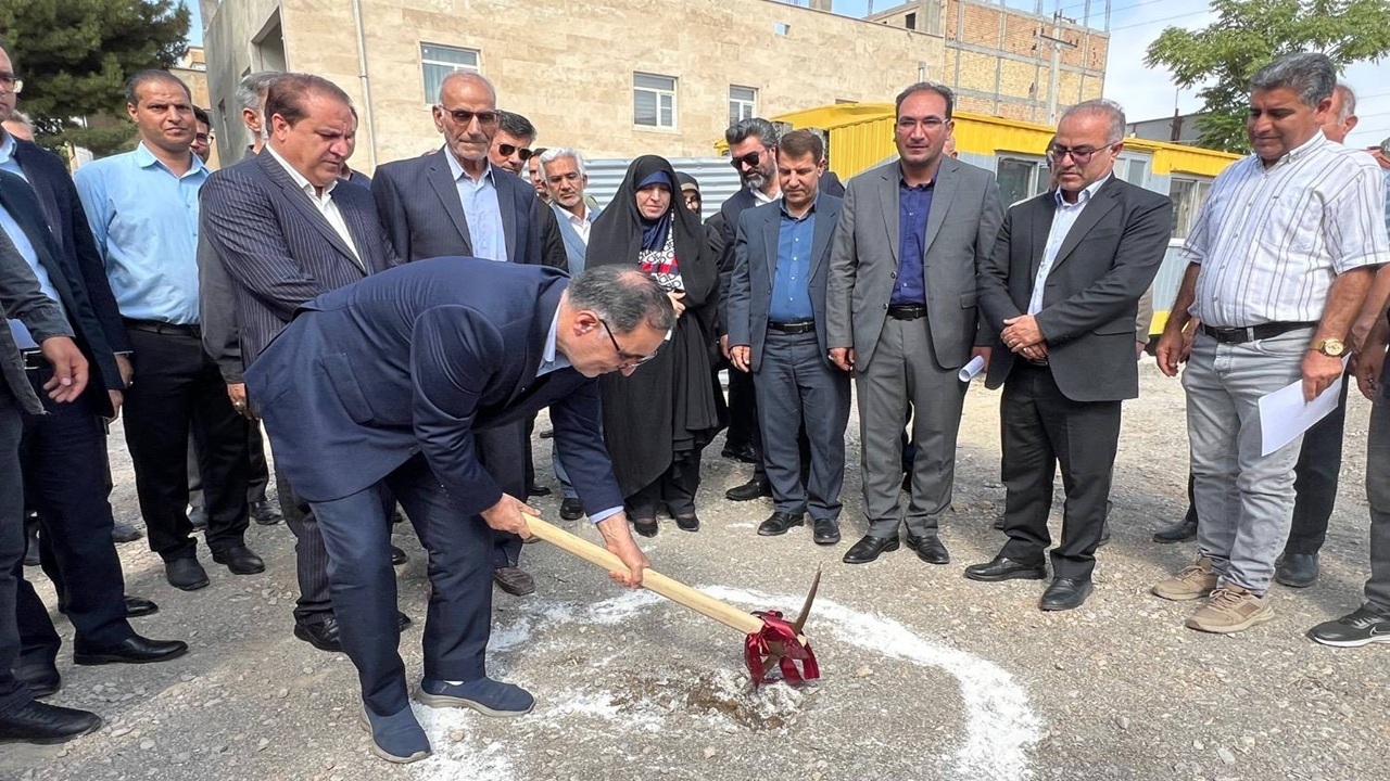 آیین کلنگ‌زنی فاز دوم مجتمع فرهنگی، ورزشی و توانبخشی ایثار استان ایلام با مساحت ۱۶۳۵ متر مربع