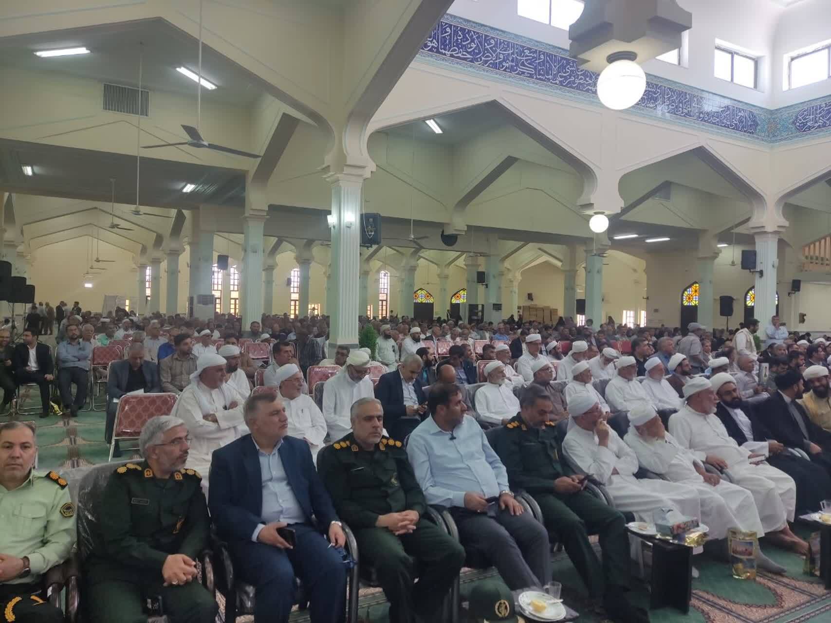 تصاویری از برگزاری مراسم هفته وحدت در شهرستان اوز