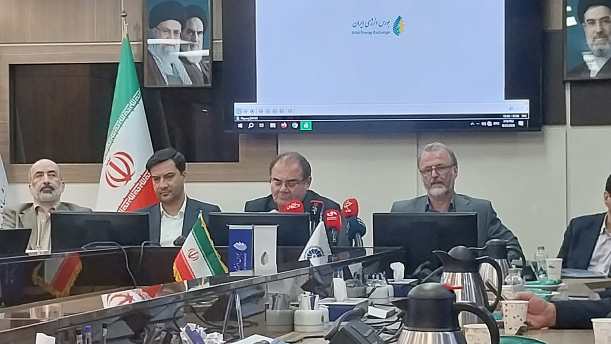 باشگاه خبرنگاران -رشد ۷ برابری ظرفیت نیروگاه‌های خورشیدی نسبت به دو سال گذشته/ آغاز پذیره‌نویسی صندوق پروژه نیروگاه تجدیدپذیر از هفته آینده