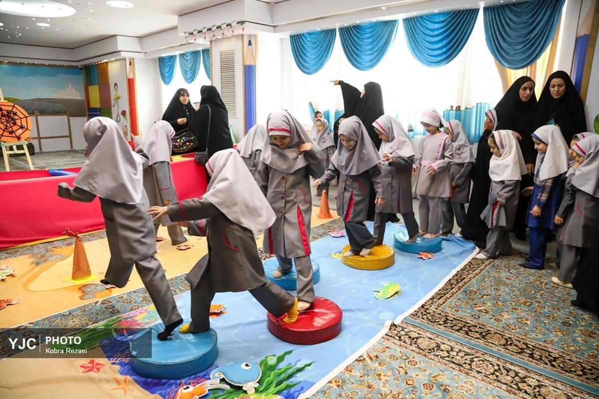 جشن شکوفه ها در حرم مطهر امام رضا(ع)