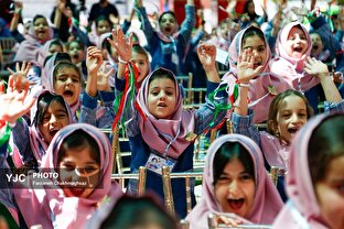 بررسی جامع: جشن پر شور شکوفه‌ها در شیراز | باشگاه خبرنگاران جوان - کد 88a5
