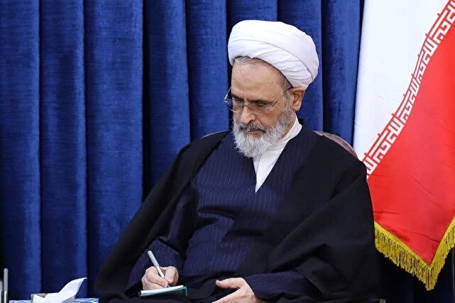 آیت‌الله شبیری زنجانی مایه تعالی حوزه و پیشرفت علوم اسلامی بود