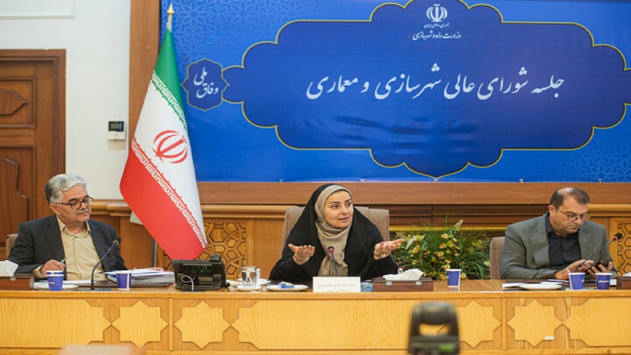 تاکید وزیر راه و شهرسازی بر صیانت از تخت جمشید و توجه به پیامد‌های فرونشست در آن