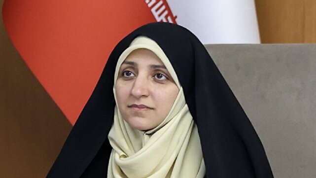 صدور گواهینامه موتورسیکلت برای بانوان در دستور کار دولت قرار دارد