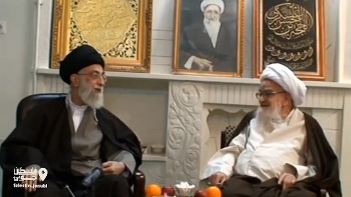 نوجوانان دلتنگ رهبر شهید انقلاب در رواق دارالذکر + فیلم